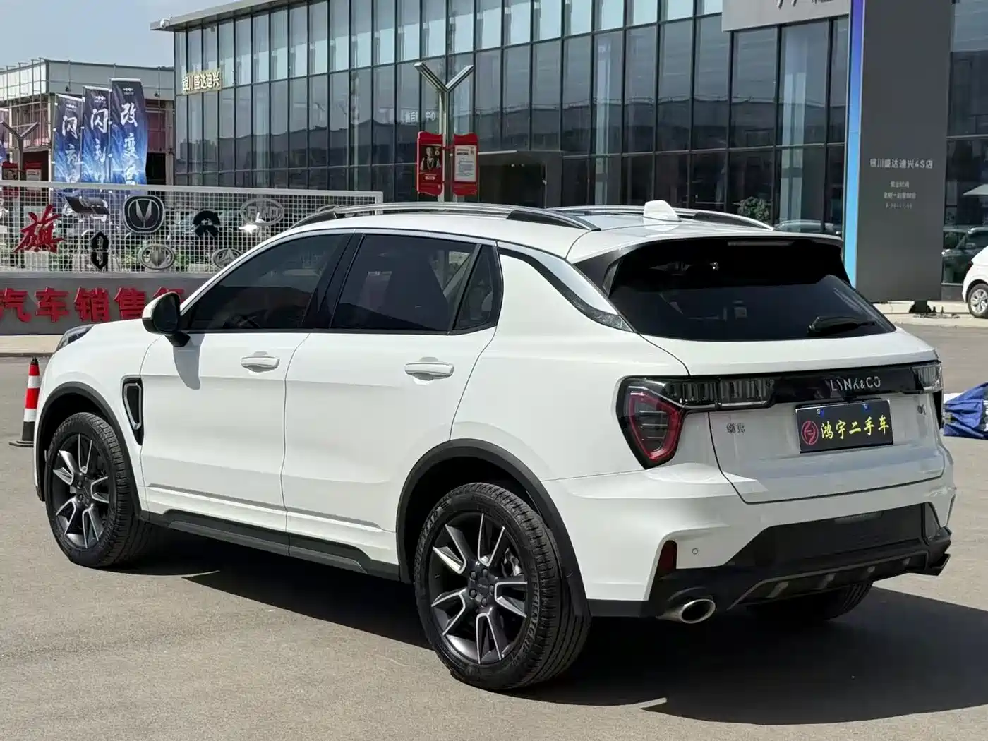 Lynk & Co 01 2021 2.0TD 2WD Pro фото 18