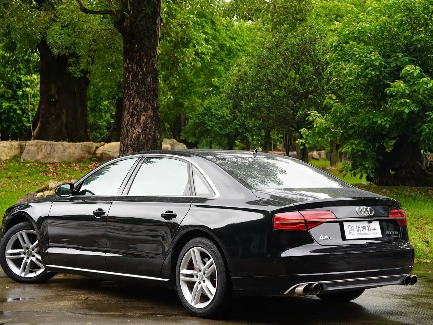 Фото 5 - Audi A8