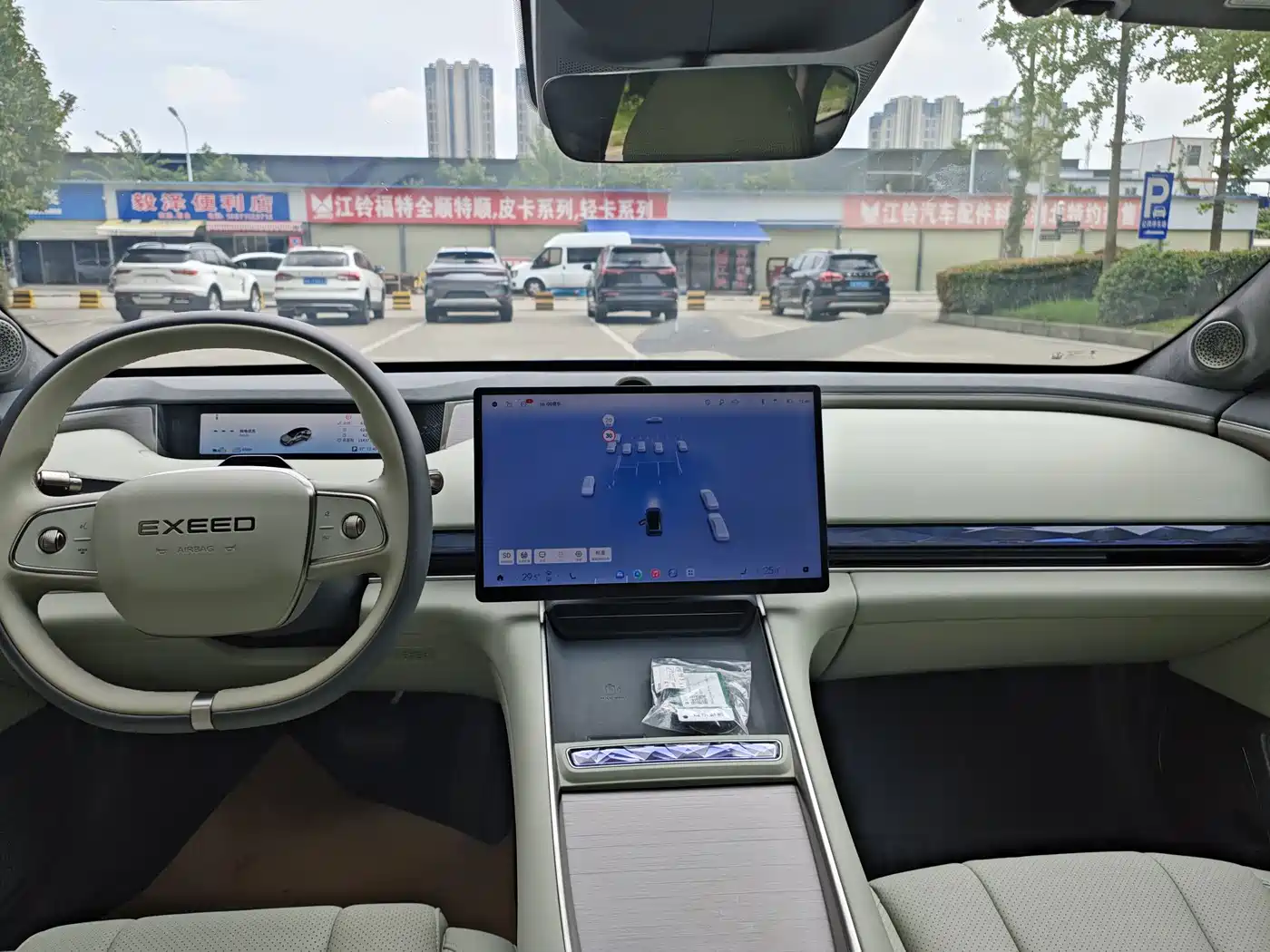 Exeed Exlantix ES 2025 2025 Range Extender Max Urban Assist