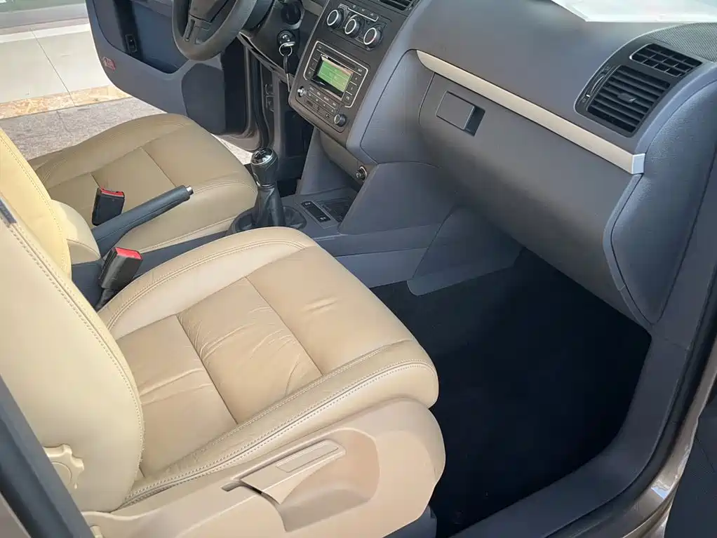 Volkswagen Touran 2015 2015 1.4T Manual Trend Edition 5-seater