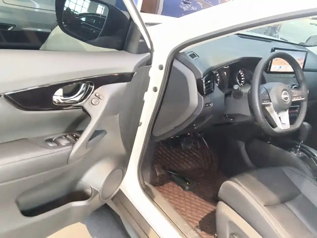 Nissan X-Trail 2026 2025 Honor 2.0L 2WD Leading Edition