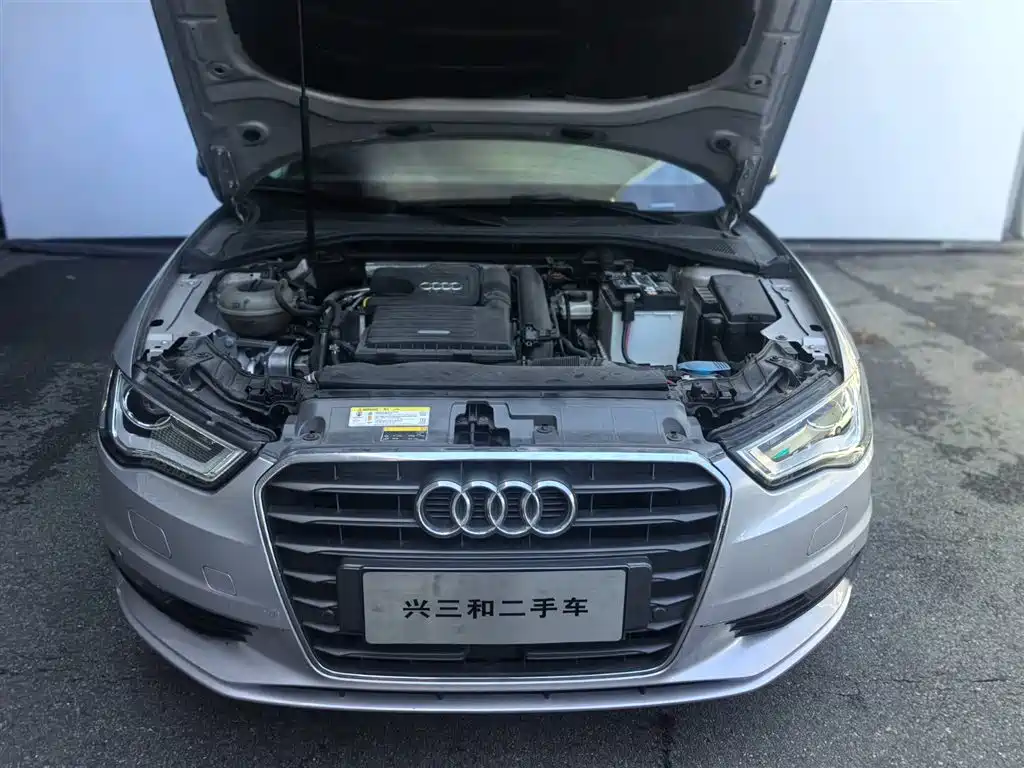 Audi A3 2014 Limousine 35 TFSI Auto Luxury фото 12