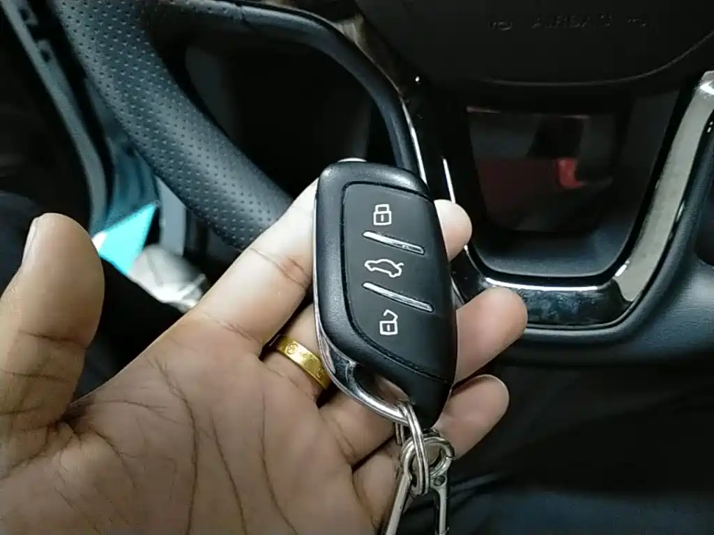 Roewe RX5 2025 2025 PLUS 330TGI Auto Trend-Setting Smart Edition