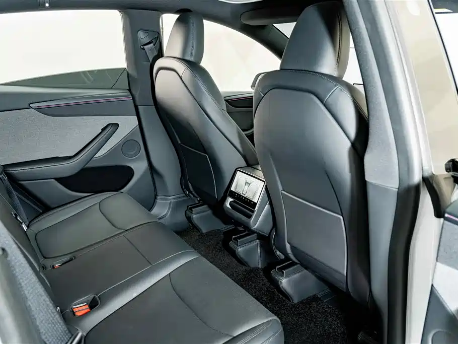 Tesla Model Y 2026 2026 Rear-Wheel Drive