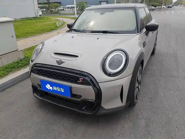 MINI 