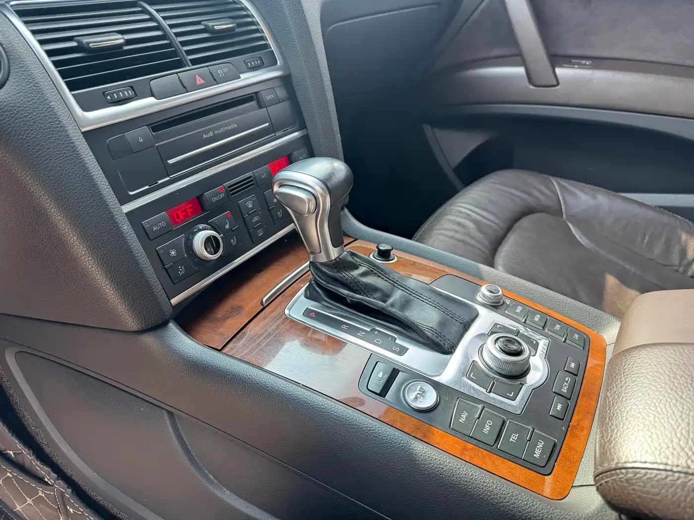 Audi Q7 2015 35 TFSI Progressive фото 9
