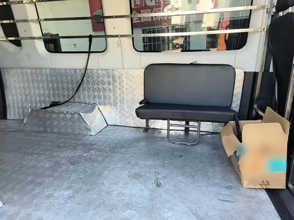 Iveco Daily 2022 2021 2.0T Manual Chaorui Long Wheelbase Short Overhang High Roof Sliding Door F1A