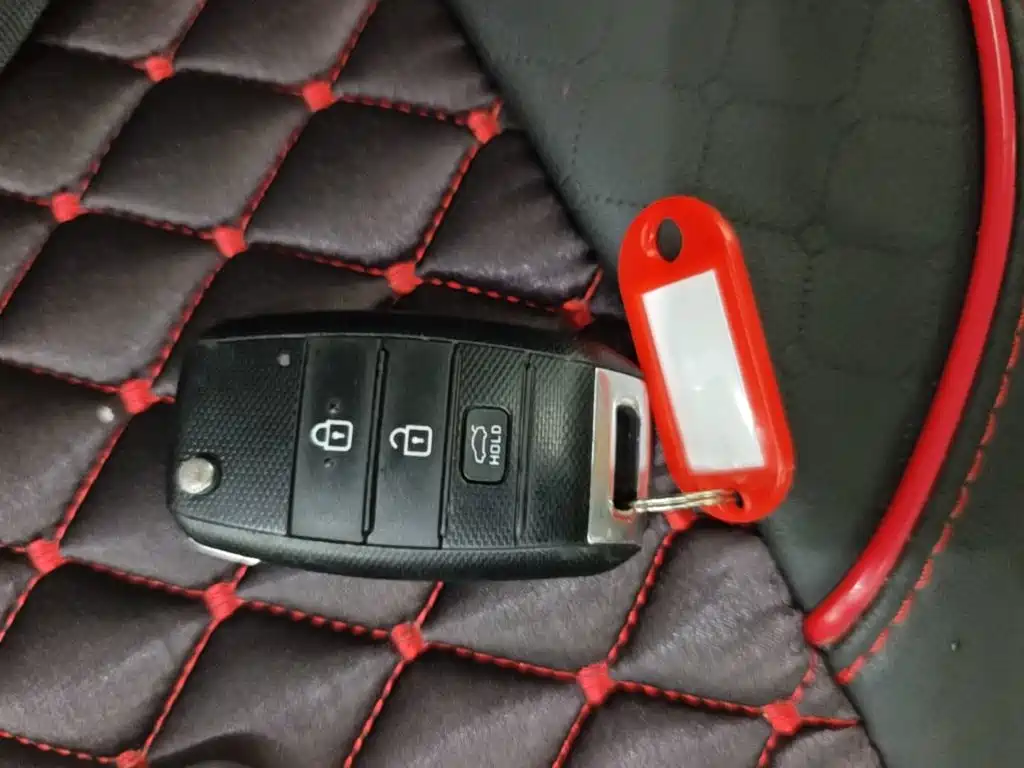 Kia K2 2018 2017 Sedan 1.4L AT GLS