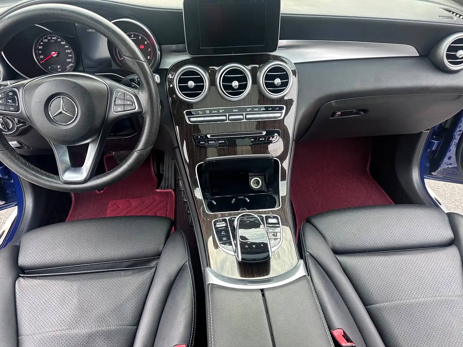Фото 10 - Mercedes-Benz GLC