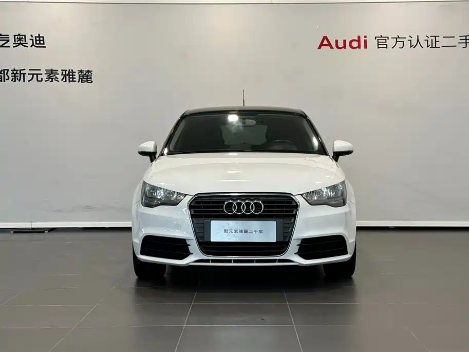 Audi A1 2015 2014 30 TFSI Sportback Fashion