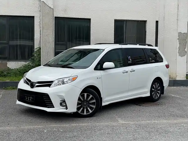  Toyota Toyota Sienna 2015 3.5L 4WD L