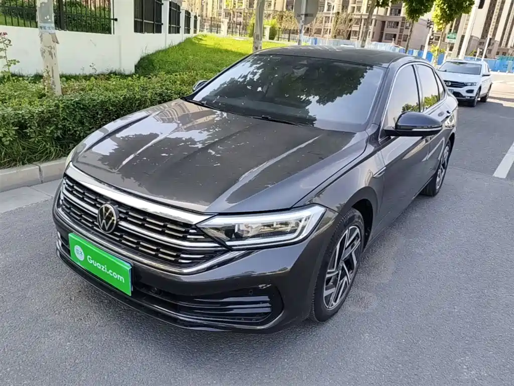 Volkswagen Sagitar 2023 300TSI DSG Surpassing Edition