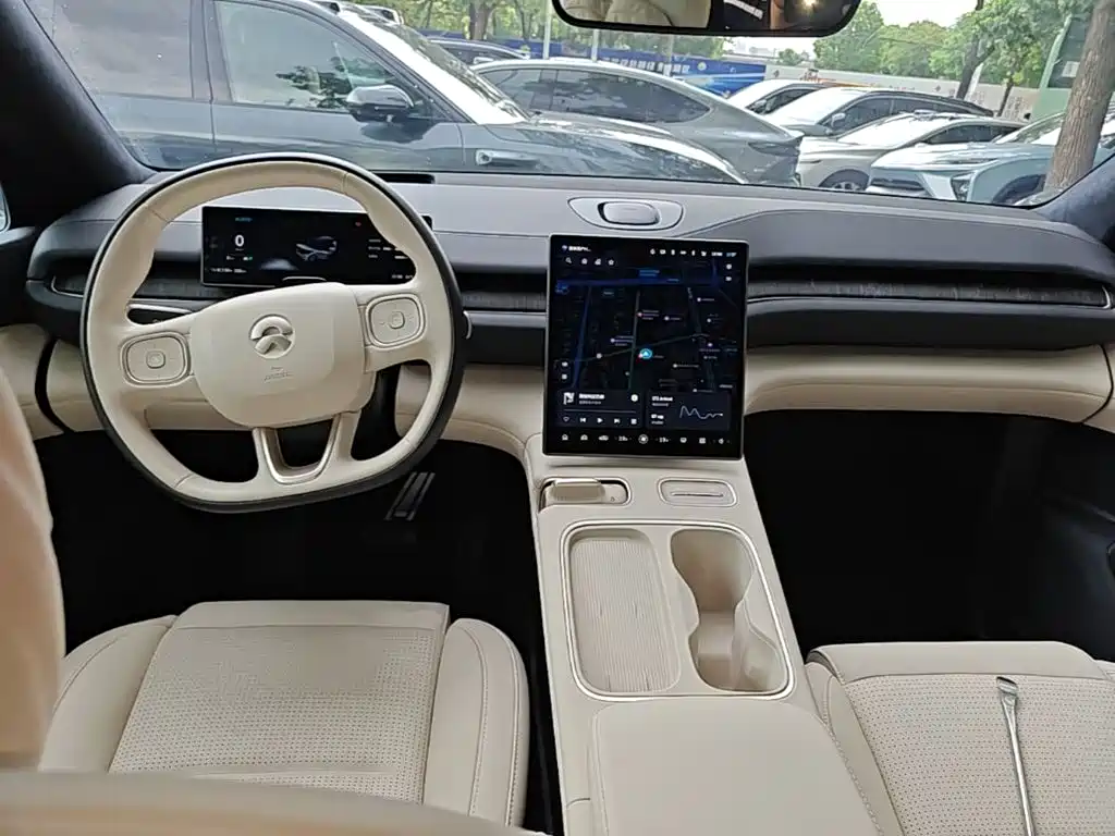 Фото 10 - NIO ES6