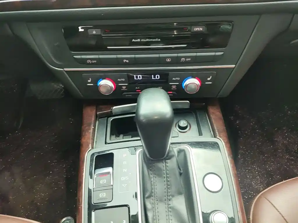 Audi A6L 2018 30th Anniversary TFSI Progressive фото 14