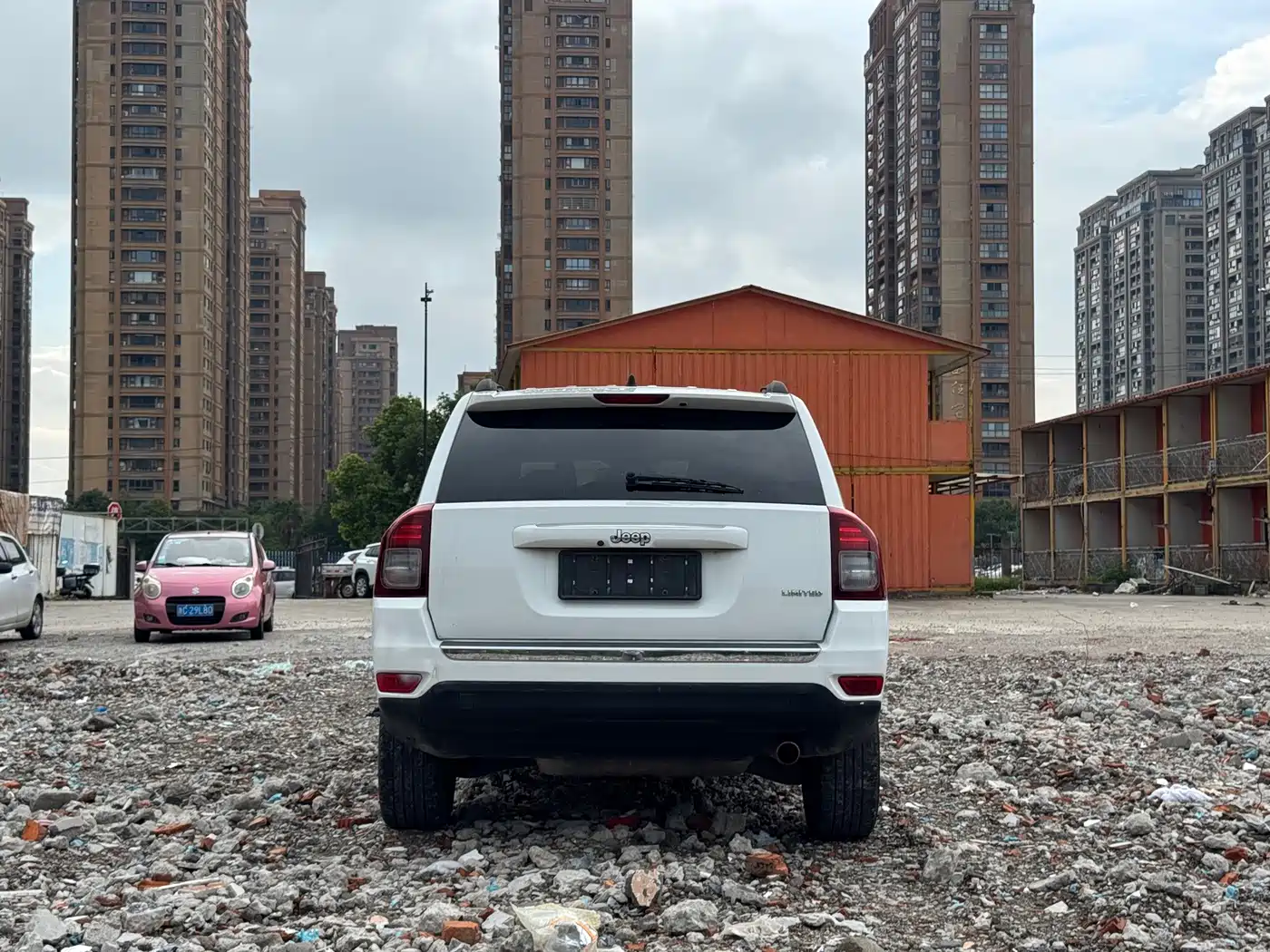 Jeep Compass (Import) 2015 2014 Facelift 2.4L 4WD Luxury Navigation Edition