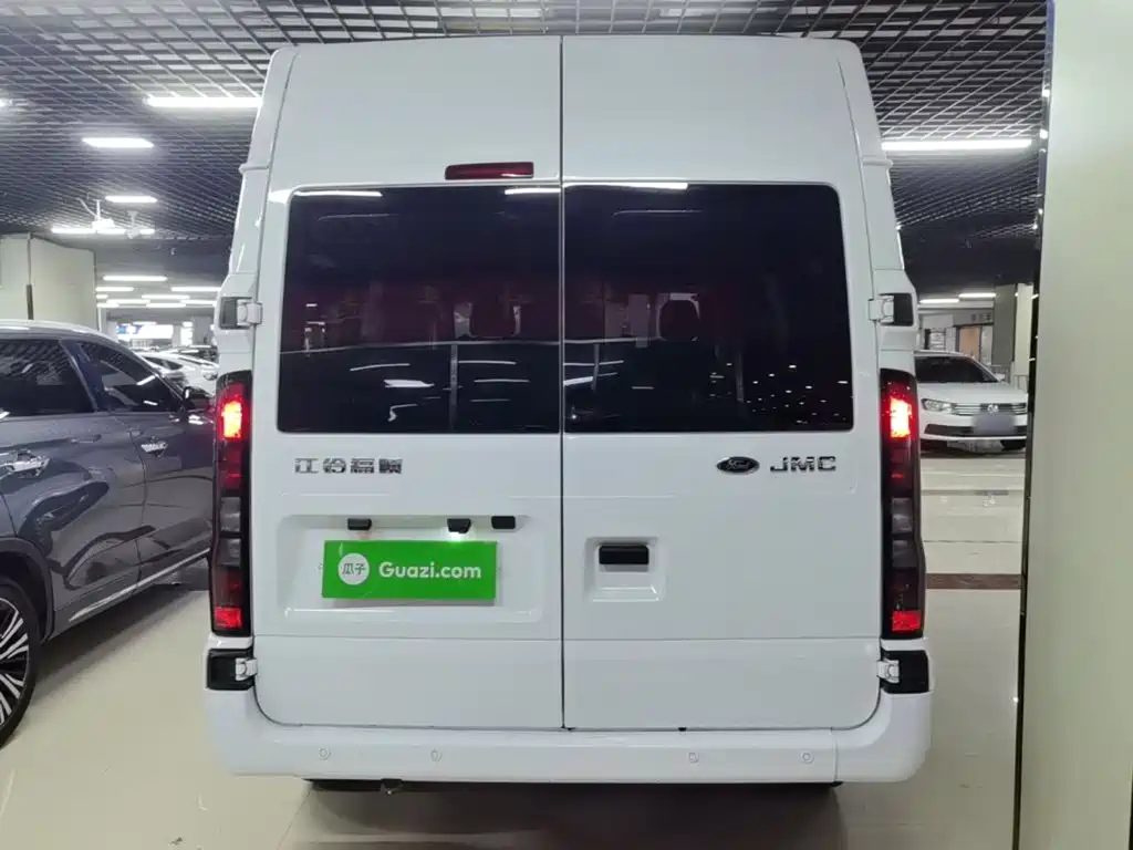 Jiangling JMC Fushun 2024 2023 2.0T Manual Short Wheelbase Medium Roof Commercial Multi-Purpose Vehicle 6-Seater