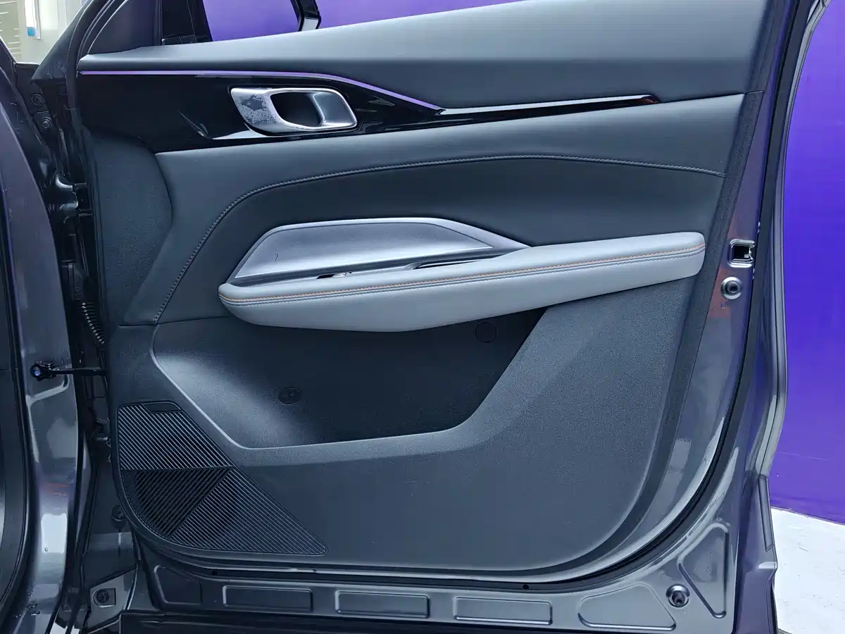 Photo 15 - Changan Oshan Z6