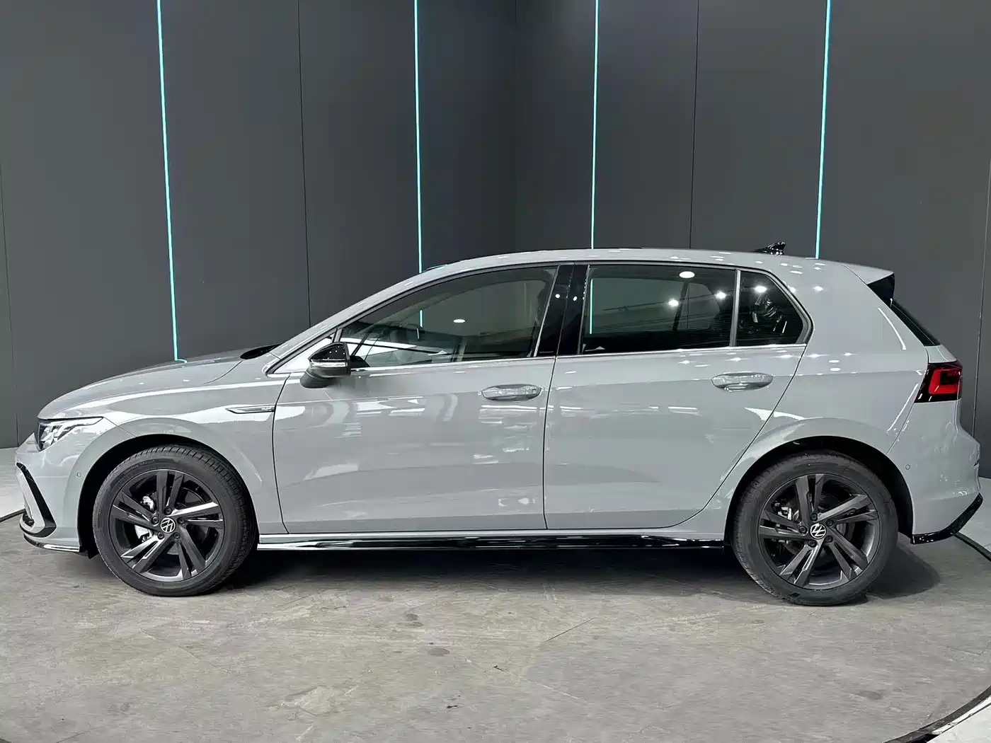 Volkswagen Golf 2026 2023 Facelift 280TSI DSG R-Line Lite