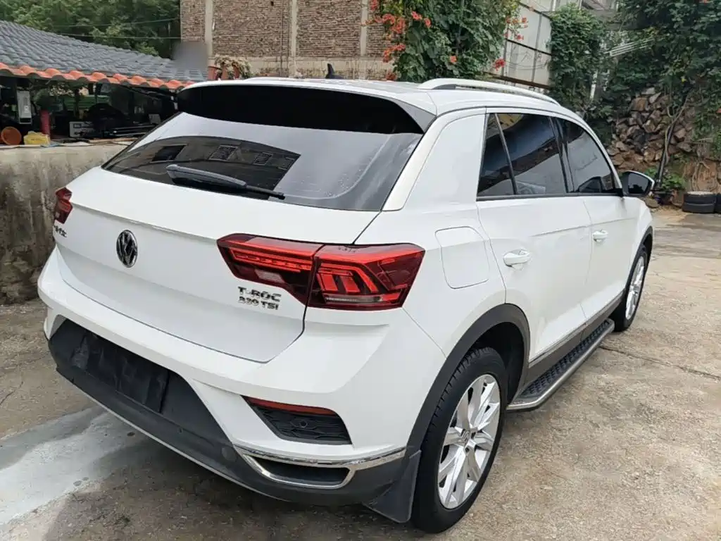 Photo 7 - Volkswagen T-ROC