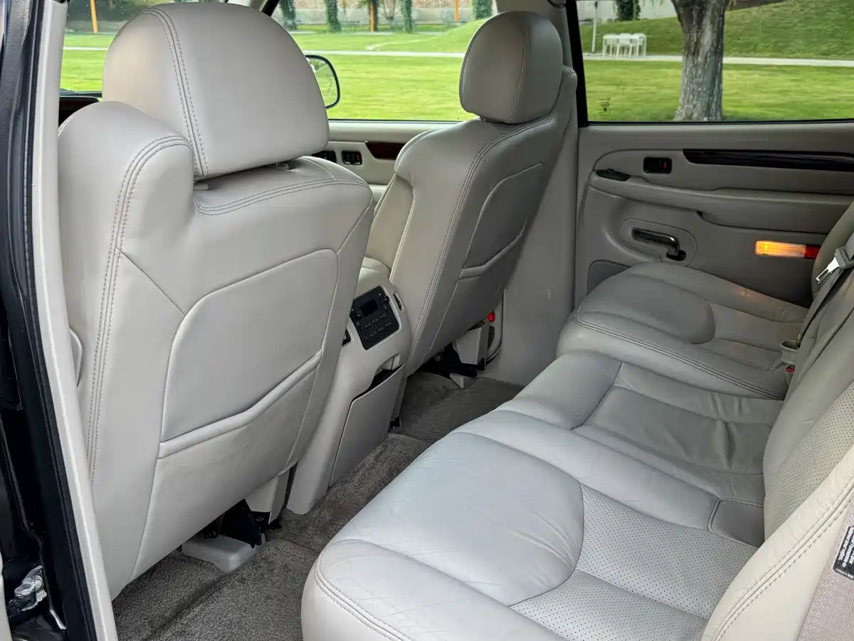 Cadillac Escalade 2004 2006 6.2 AWD