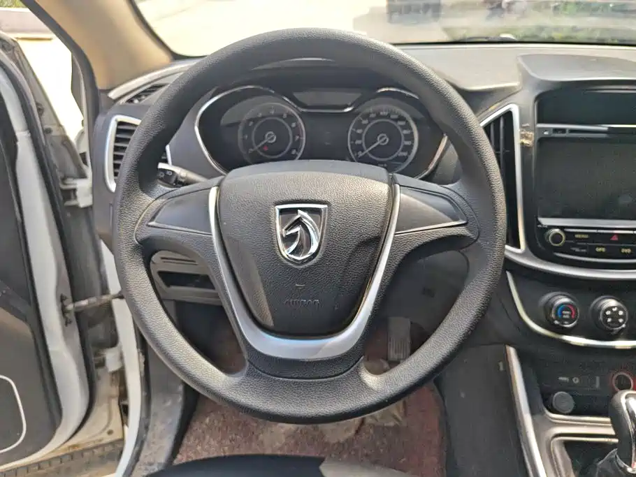 Baojun 560 2017 2016 1.8L Manual Value