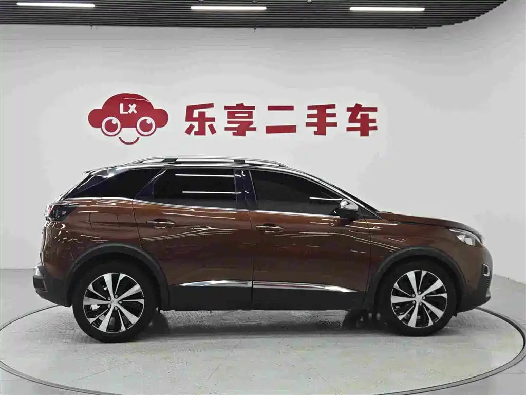 Photo 6 - Peugeot 4008