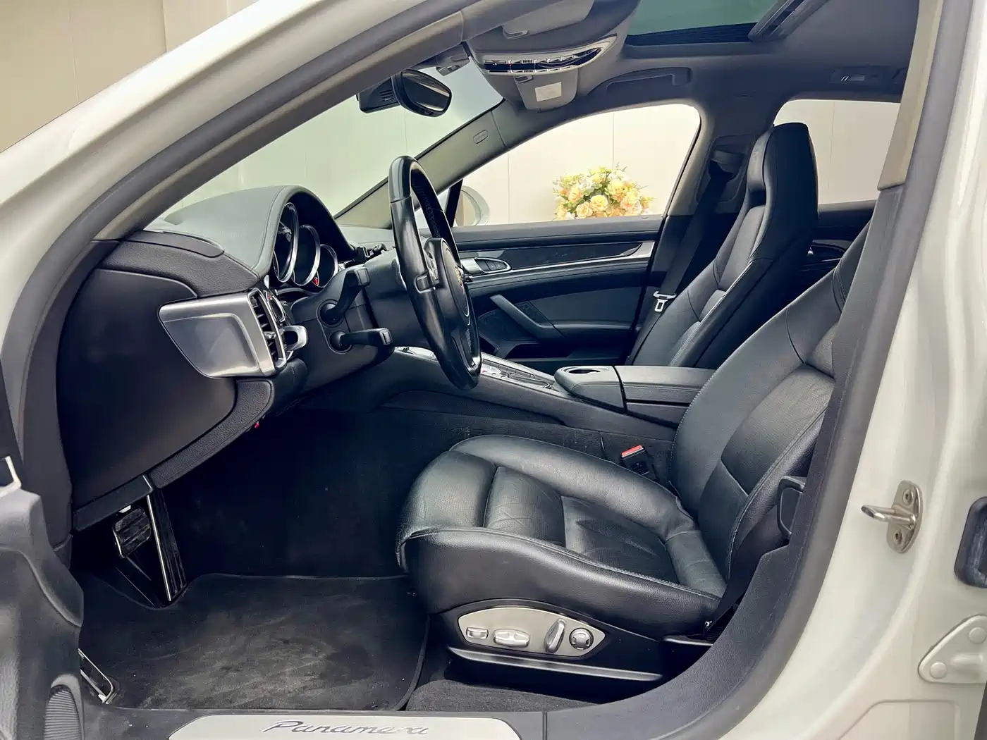 Porsche Panamera 2014 Panamera 3.0T фото 12