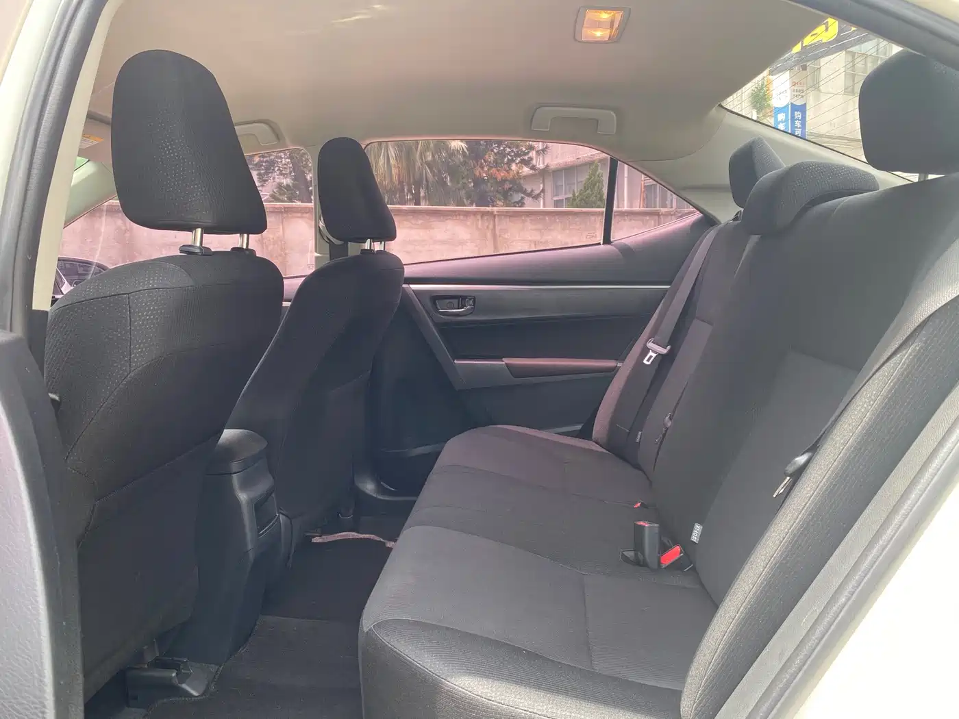 Фото 8 - Toyota Corolla