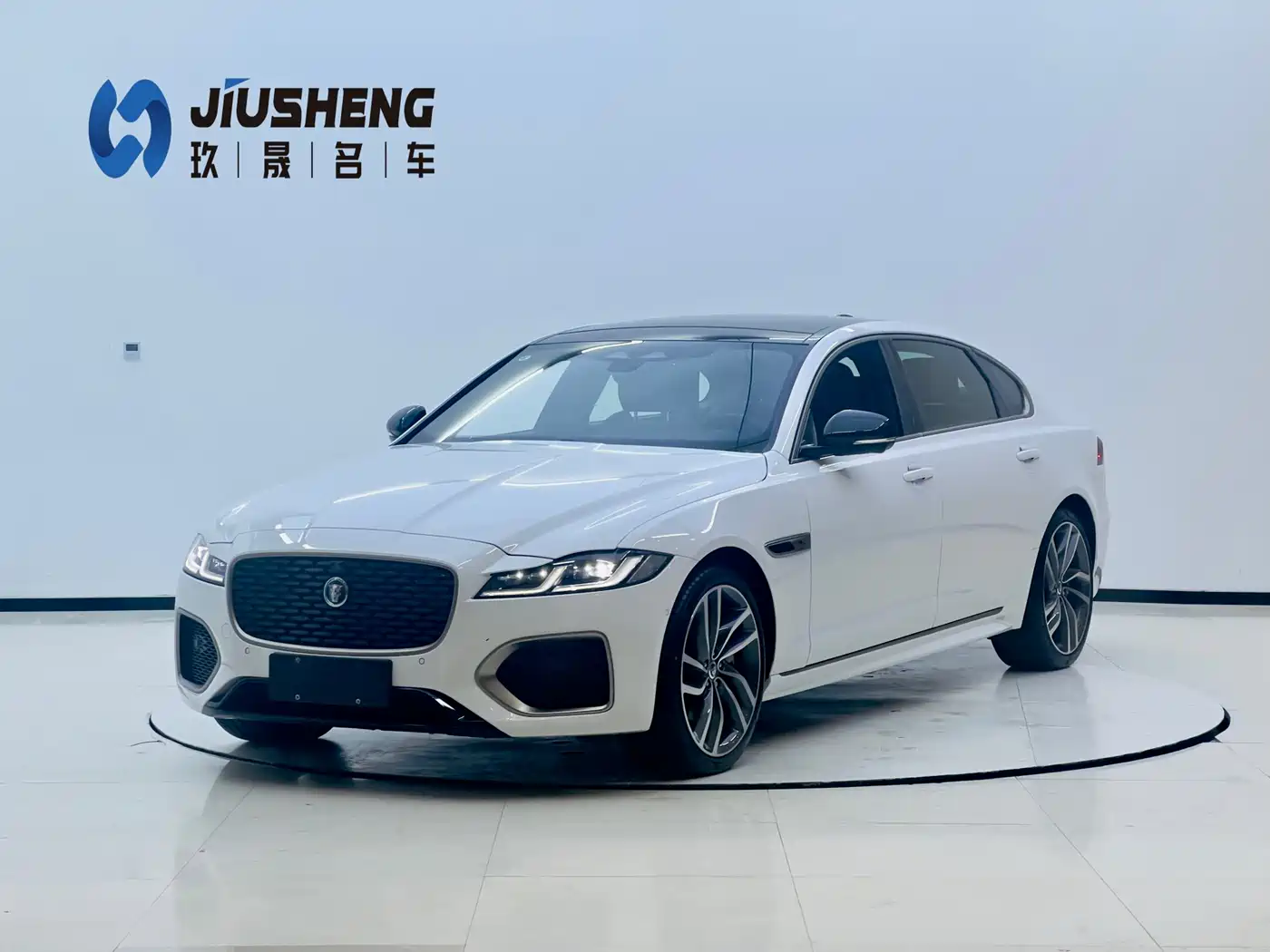 Jaguar XFL 2024 2.0T P300 AWD Flagship Sport Gilded Edition