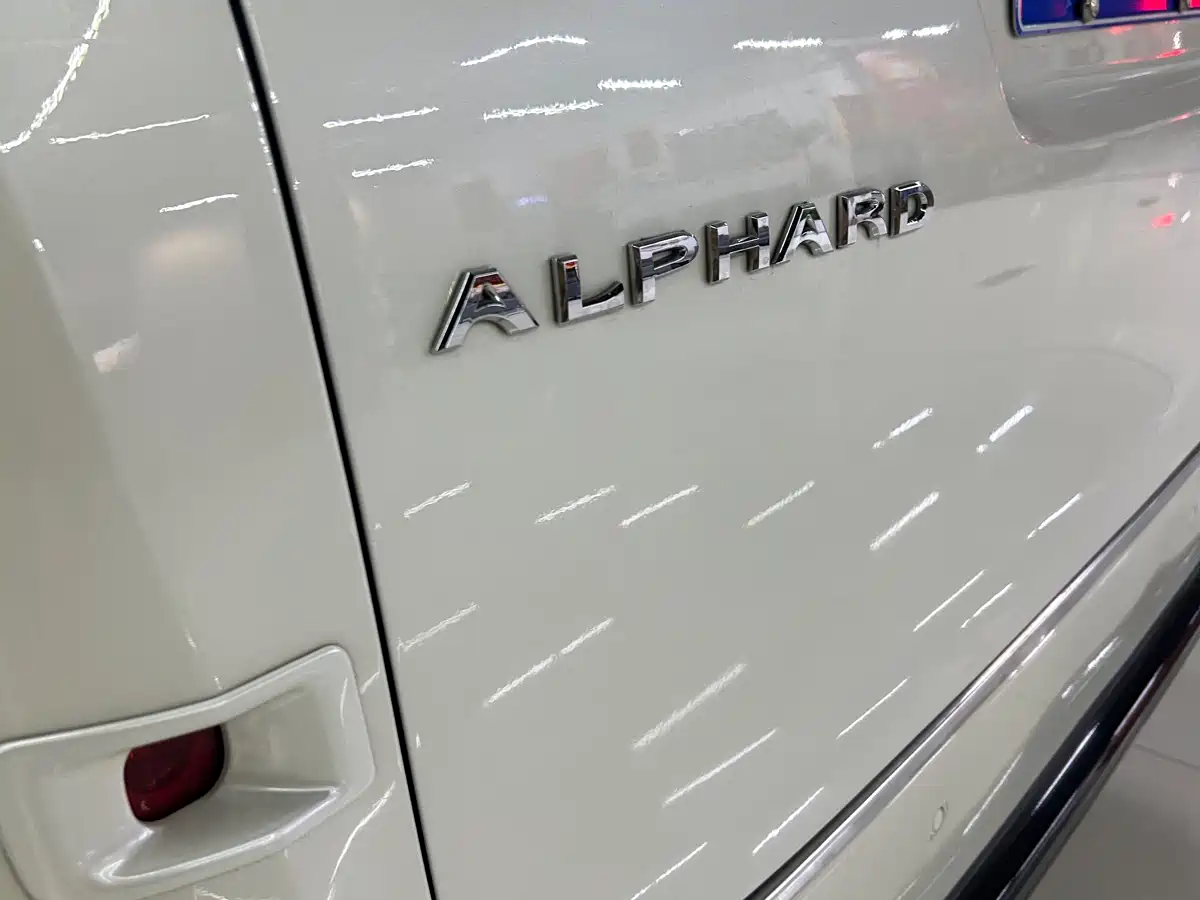 Toyota Alphard 2018 Facelift 3.5L Luxury Edition фото 25