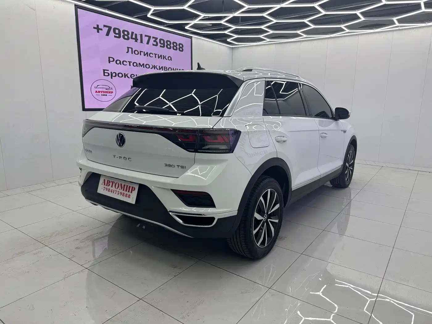 Volkswagen T-ROC 2023 280TSI DSG 2WD Time Edition фото 9