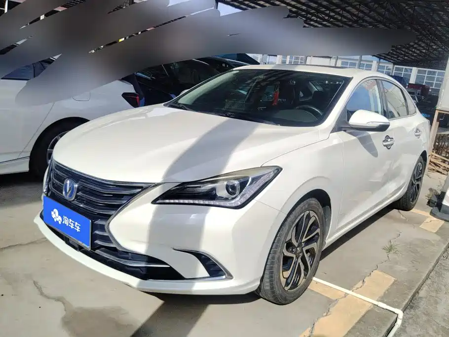 Фото 1 - Changan Eado