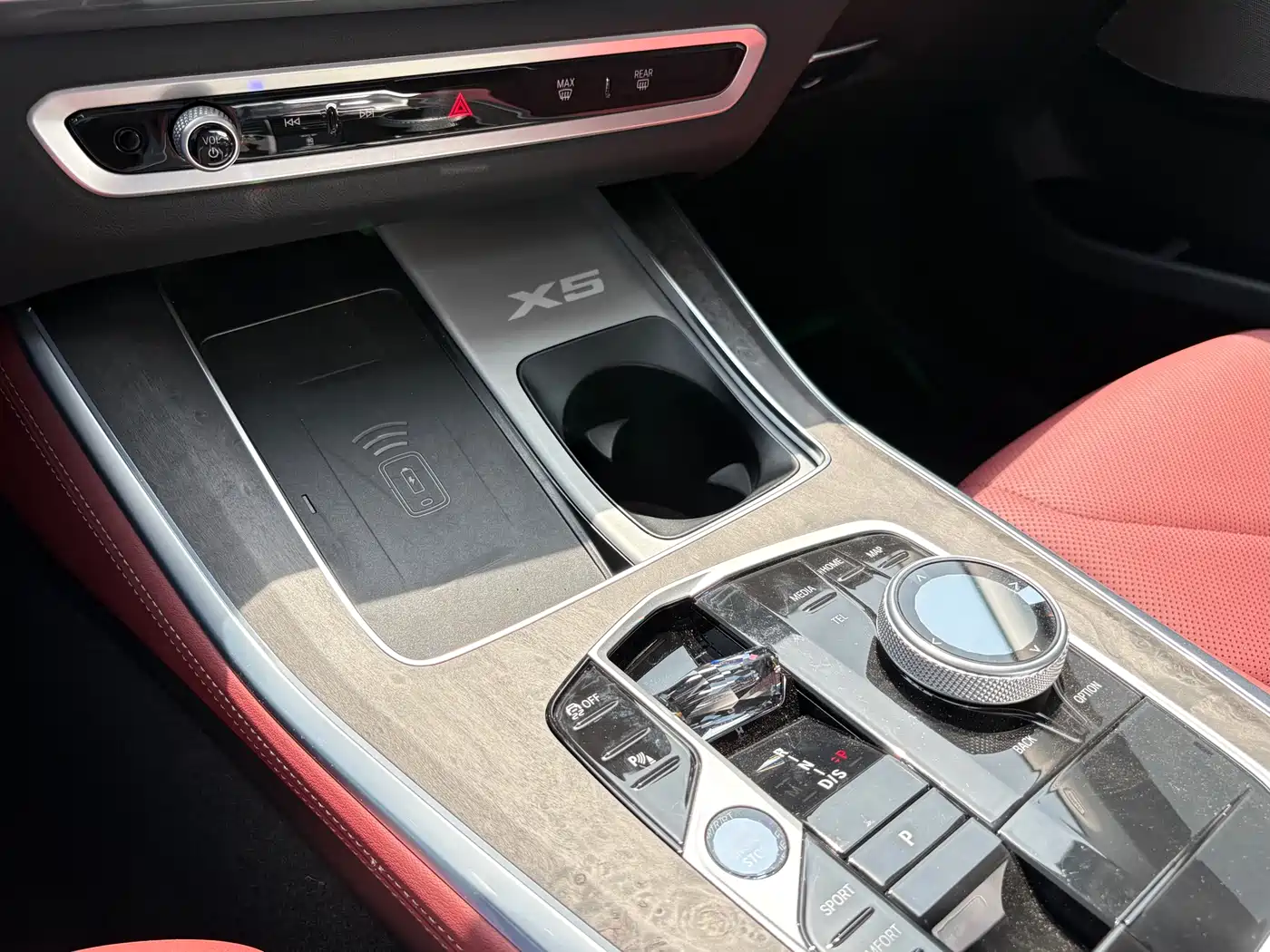 BMW X5 2025 Model xDrive 30Li Exclusive M Sport Blackout Package фото 24
