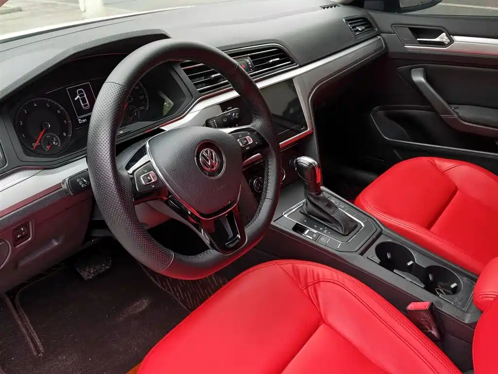 Volkswagen Lamando 2021 230TSI DSG Fashion Edition фото 12