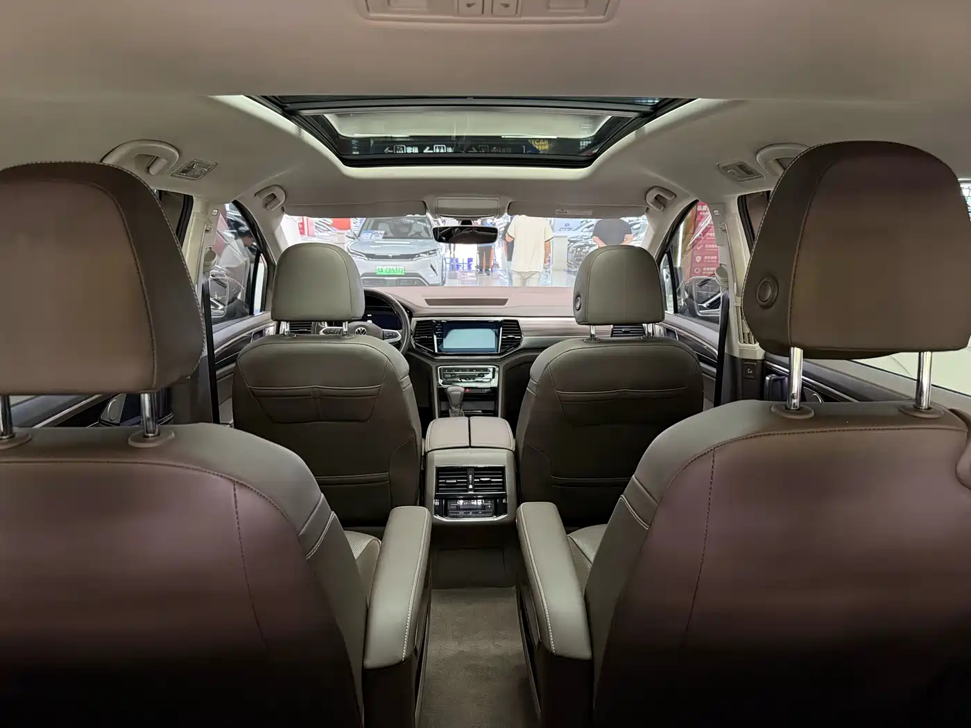 Volkswagen Viloran 2020 330TSI Luxury Edition фото 19