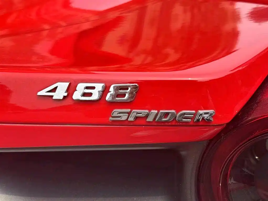 Ferrari 488 2018 2015 488 Spider
