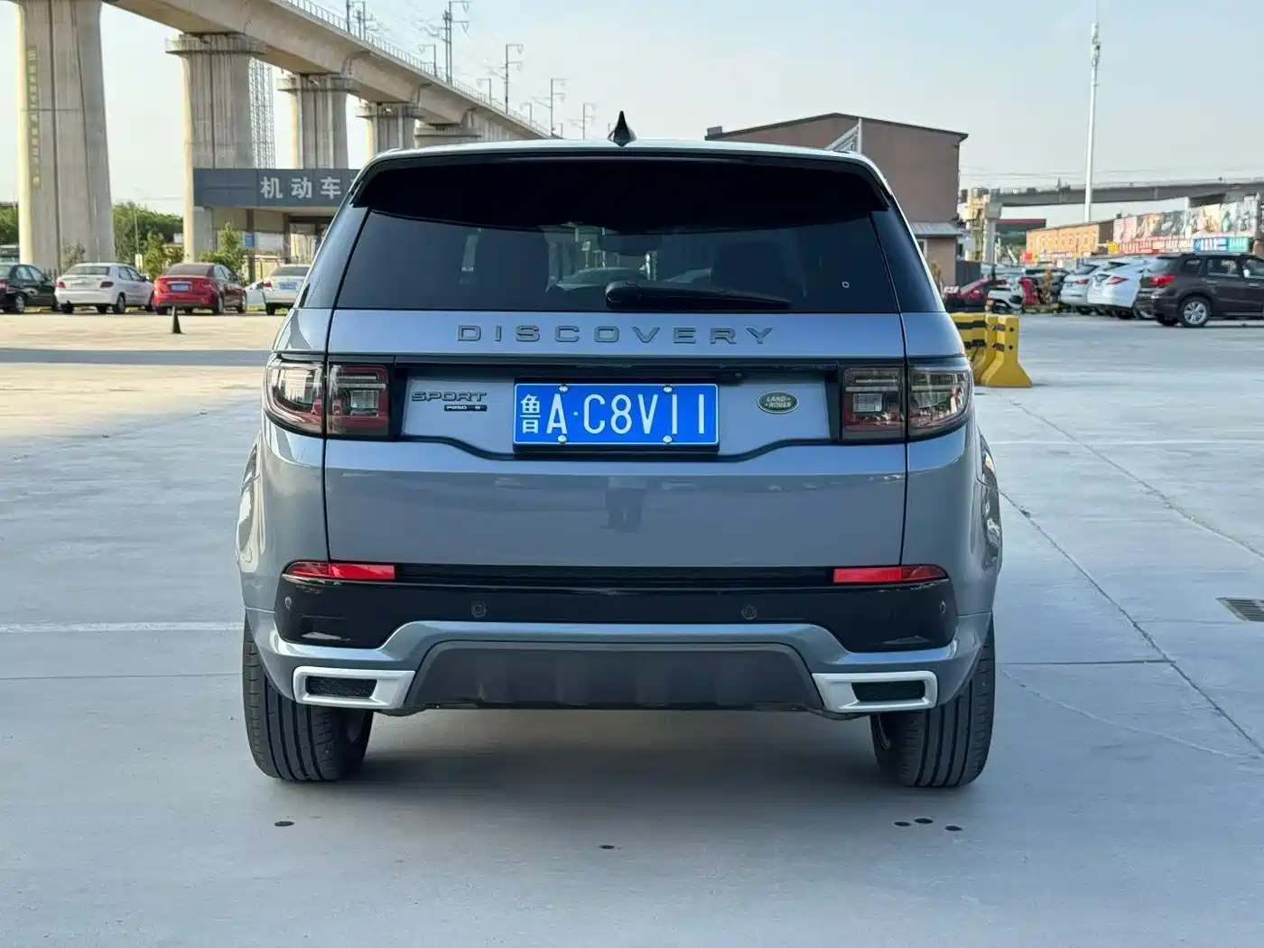 Land Rover Discovery Sport 2021 249PS R-Dynamic SE Performance Technology Edition 5-seater фото 5
