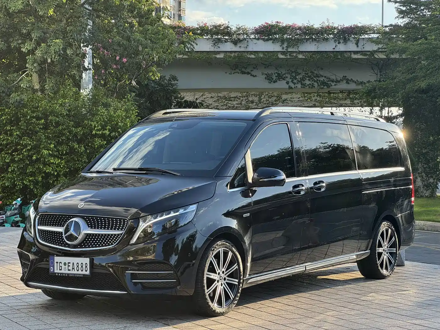 Mercedes-Benz V-Class