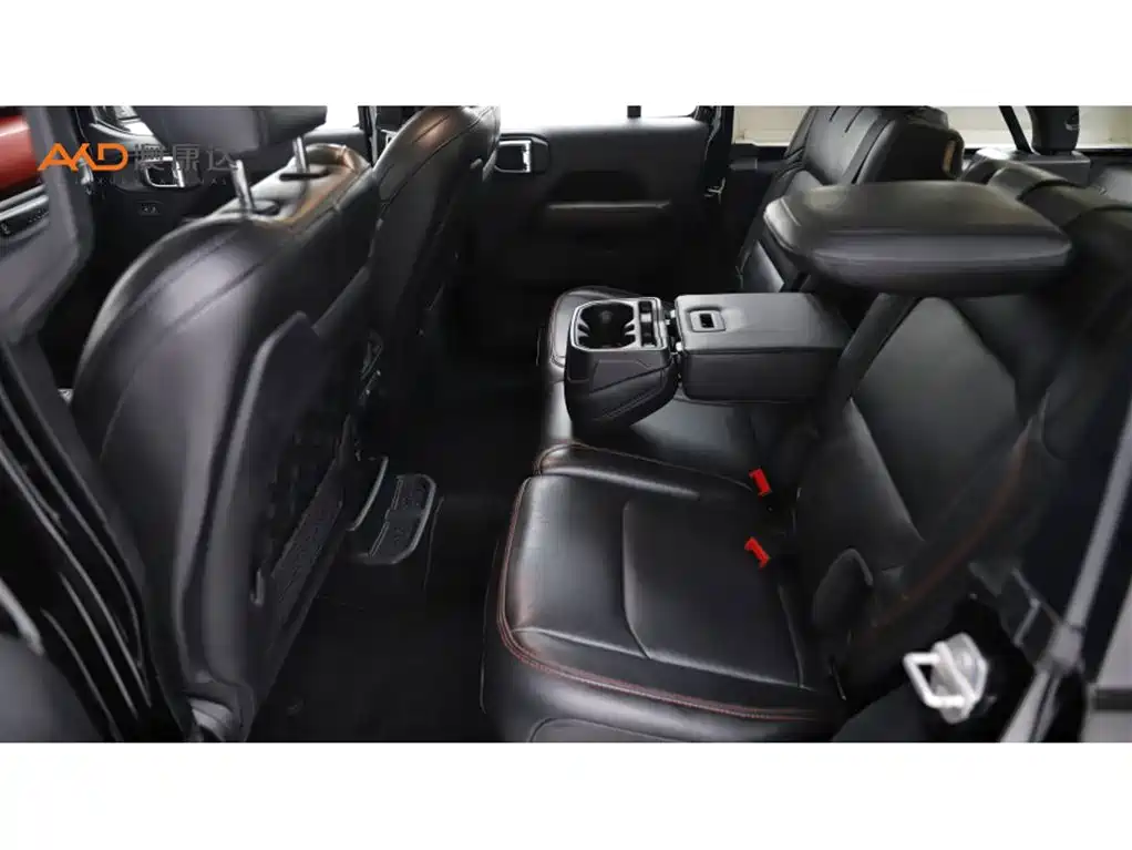 Jeep Wrangler 2024 2021 2.0T Sahara Four-Door