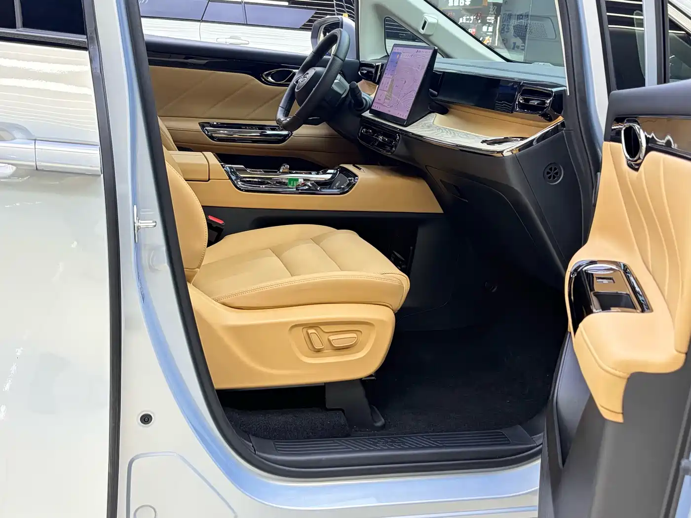 GAC Trumpchi Trumpchi E8 NEV 2025 2024 Model 150km MAX+