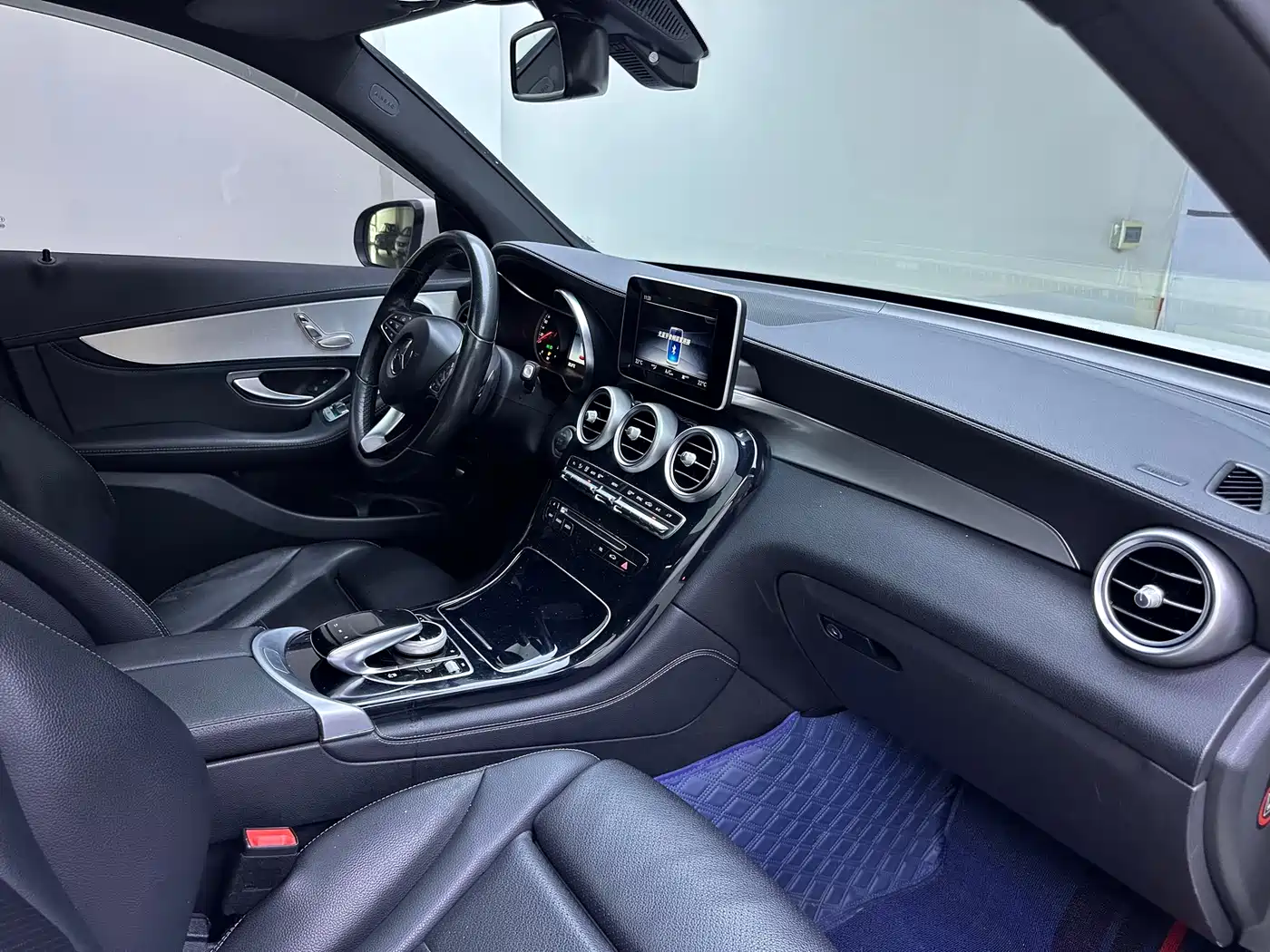Mercedes-Benz GLC 2019 Model GLC 200 L 4MATIC фото 10