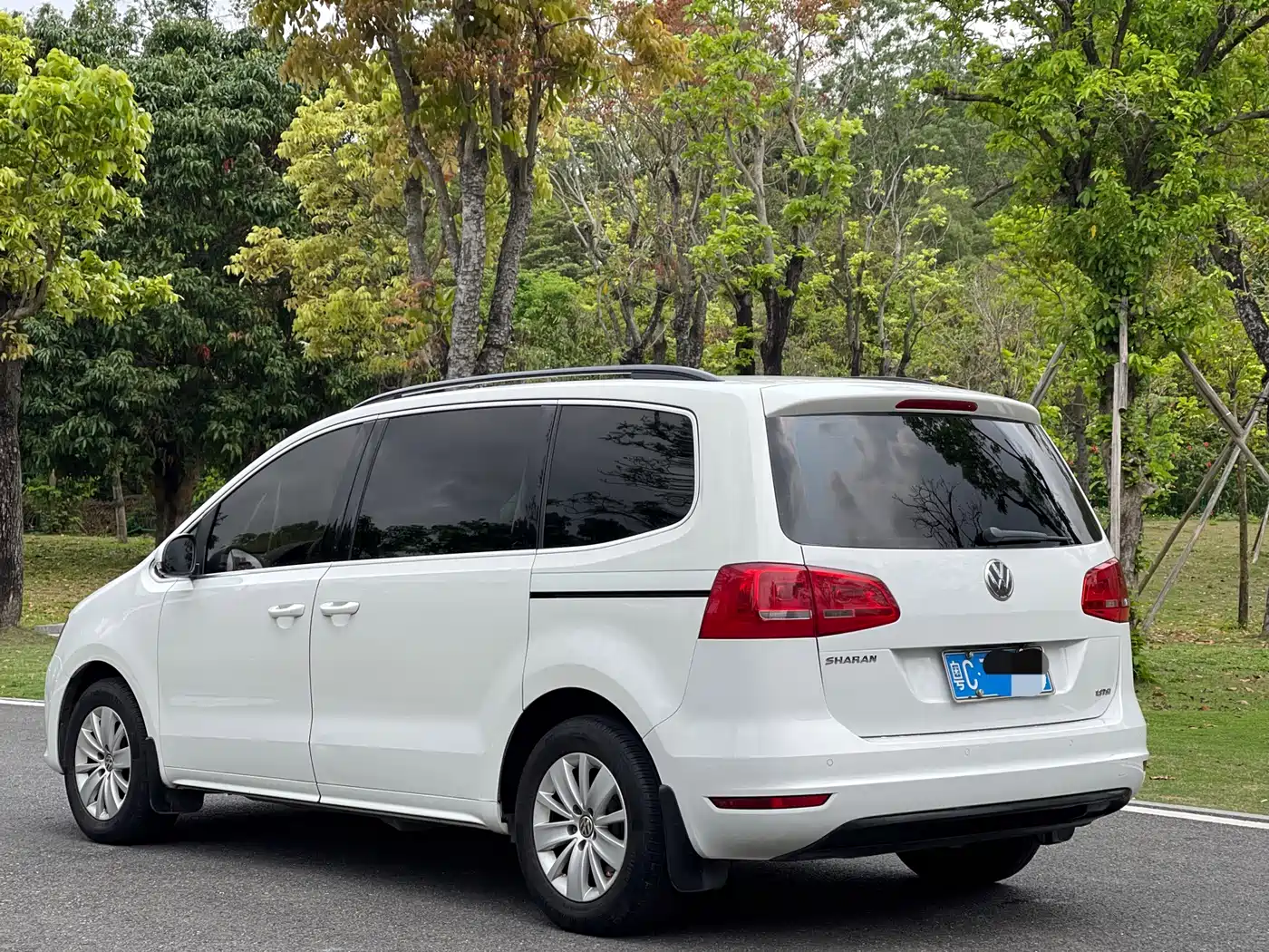 Volkswagen Sharan 2013 1.8TSI Standard Euro IV фото 7