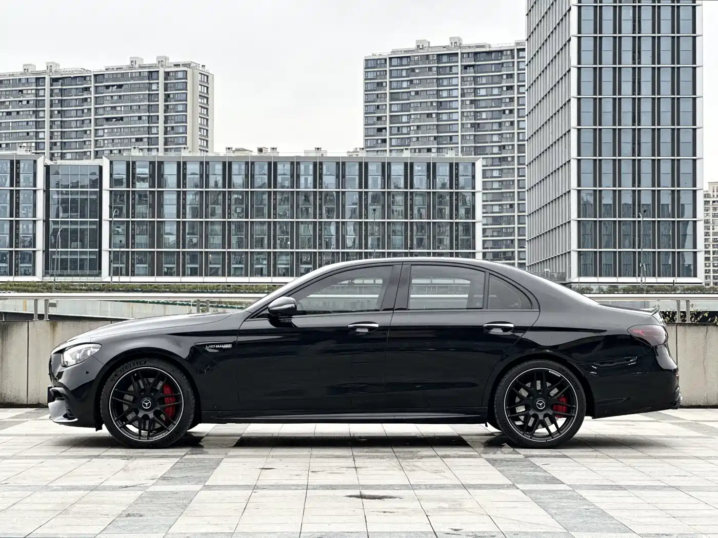 MERCEDES-BENZ E CLASS AMG