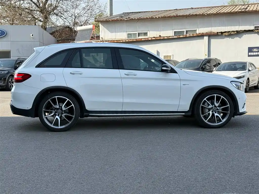 Mercedes-Benz GLC AMG 2017 AMG GLC 43 4MATIC фото 5