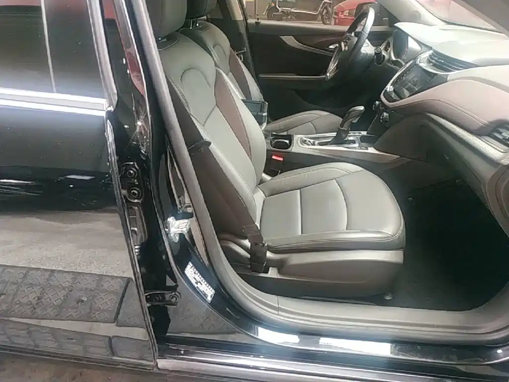 Photo 25 - Chevrolet Malibu
