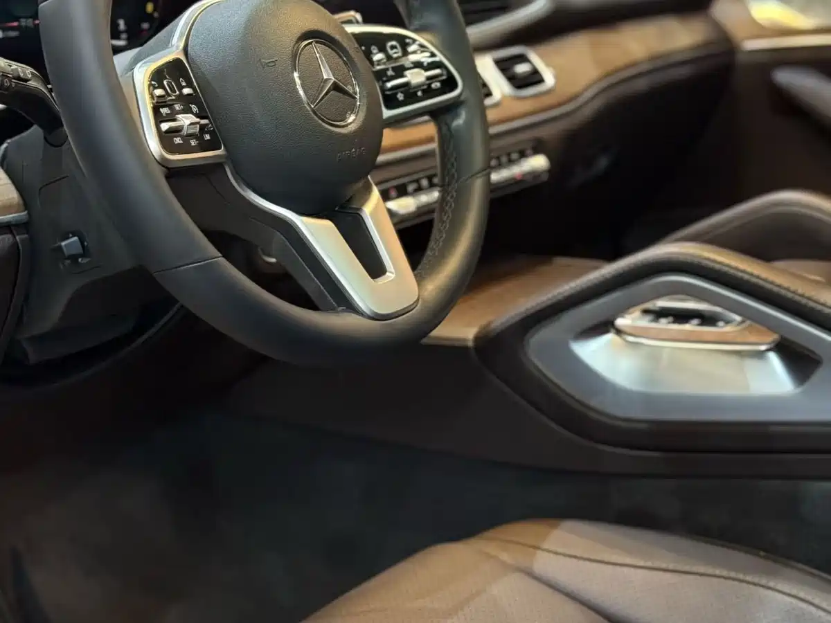 Mercedes-Benz GLE 2020 GLE 350 4MATIC Luxury фото 2