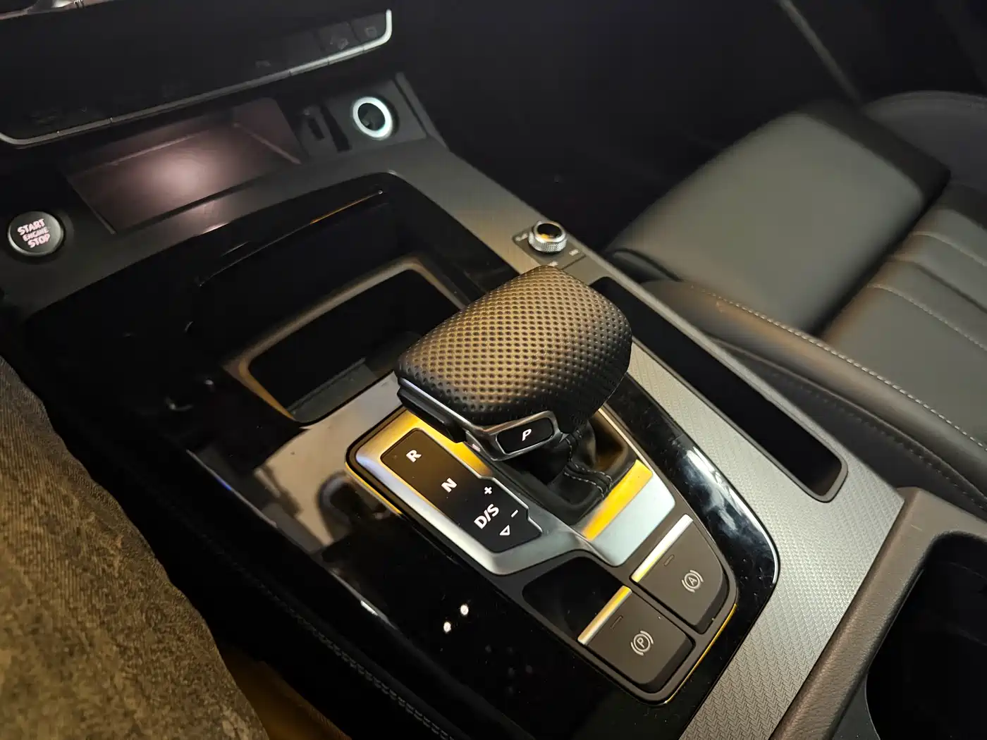 Audi Q5L 2025 40 TFSI Luxury Dynamic фото 7