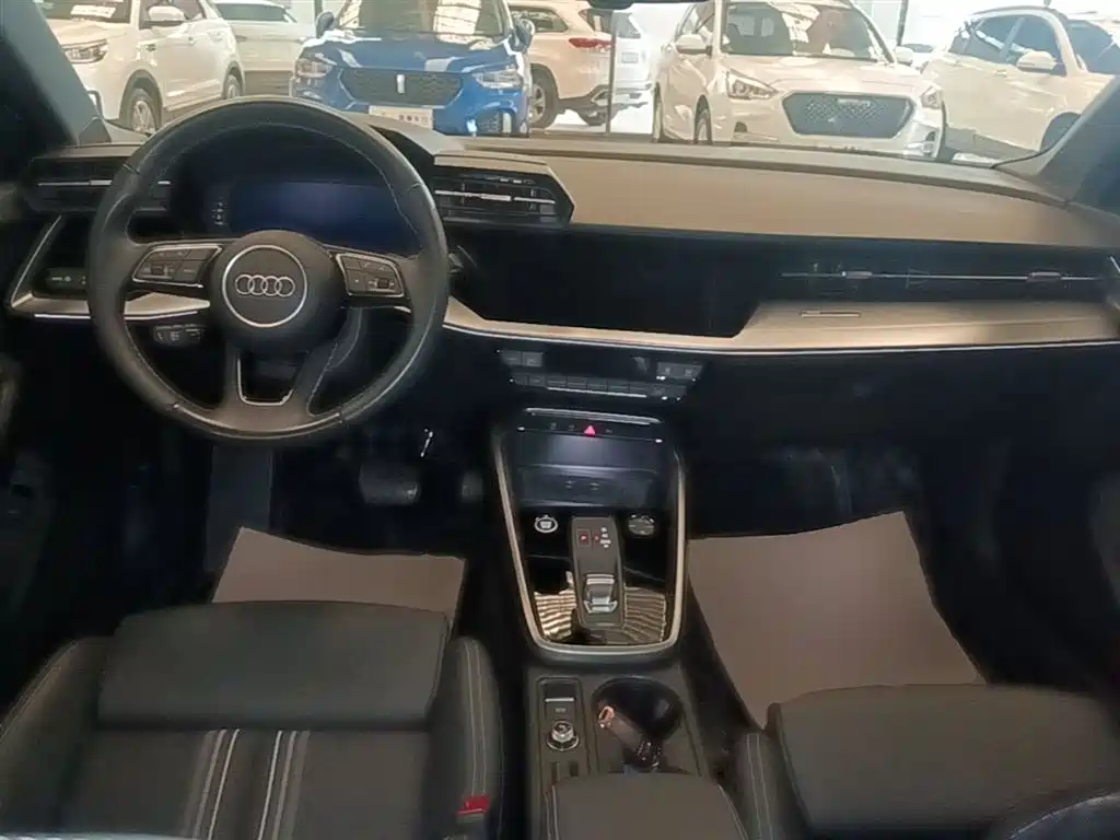 Audi A3 2024 Model A3L Limousine 35 TFSI Fashion Sport фото 10