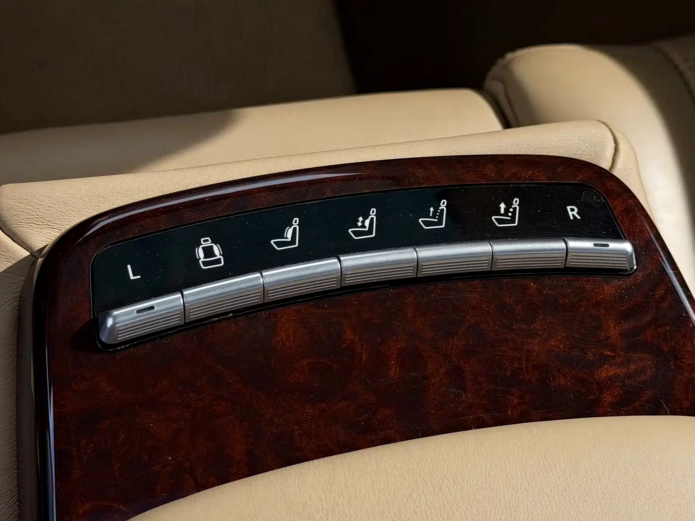 Mercedes-Benz S-Class AMG 2010 AMG S 65 фото 15