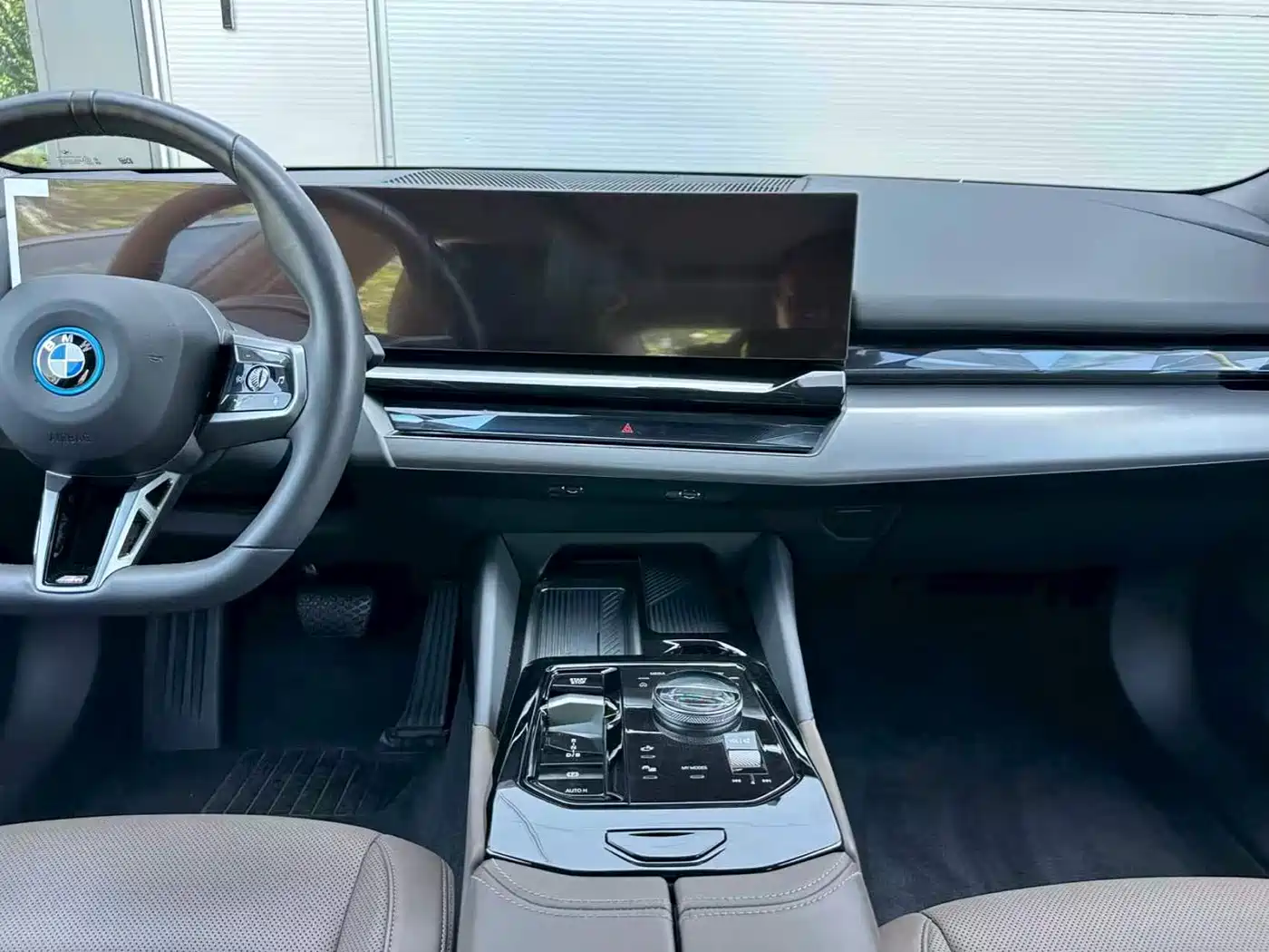 BMW i5 2025 2025 eDrive 35L M Sport Package